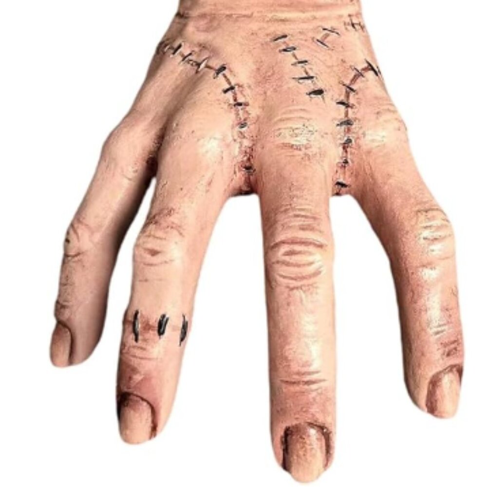 The Thing from Addams Family, Cosplay Hand